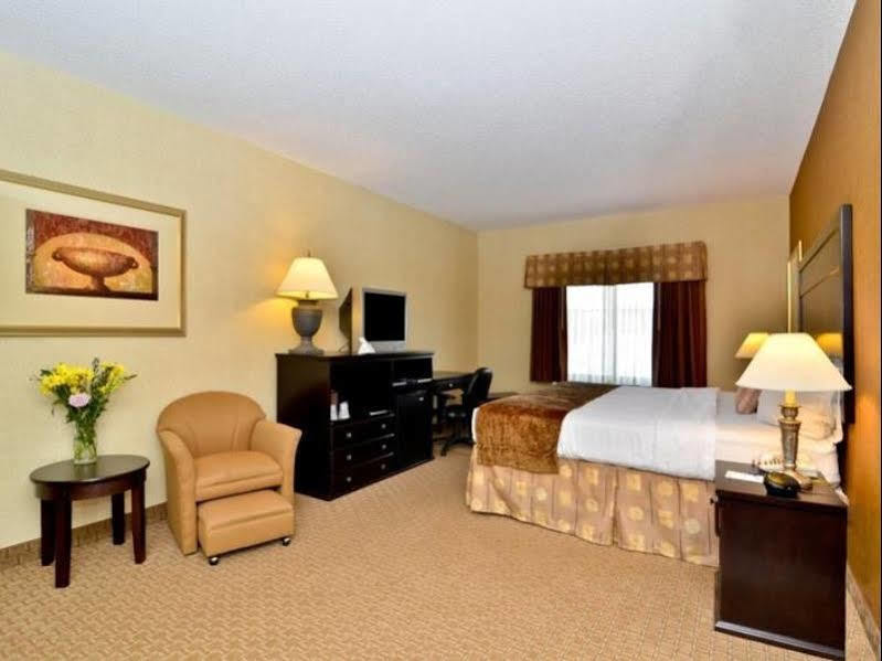La Quinta By Wyndham Lackawanna Exterior photo